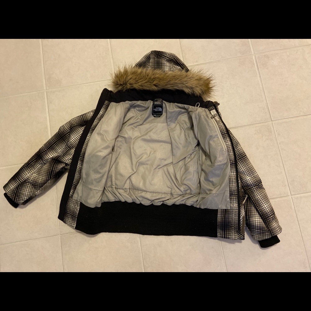 North Face Jacket - Picture 4 of 8